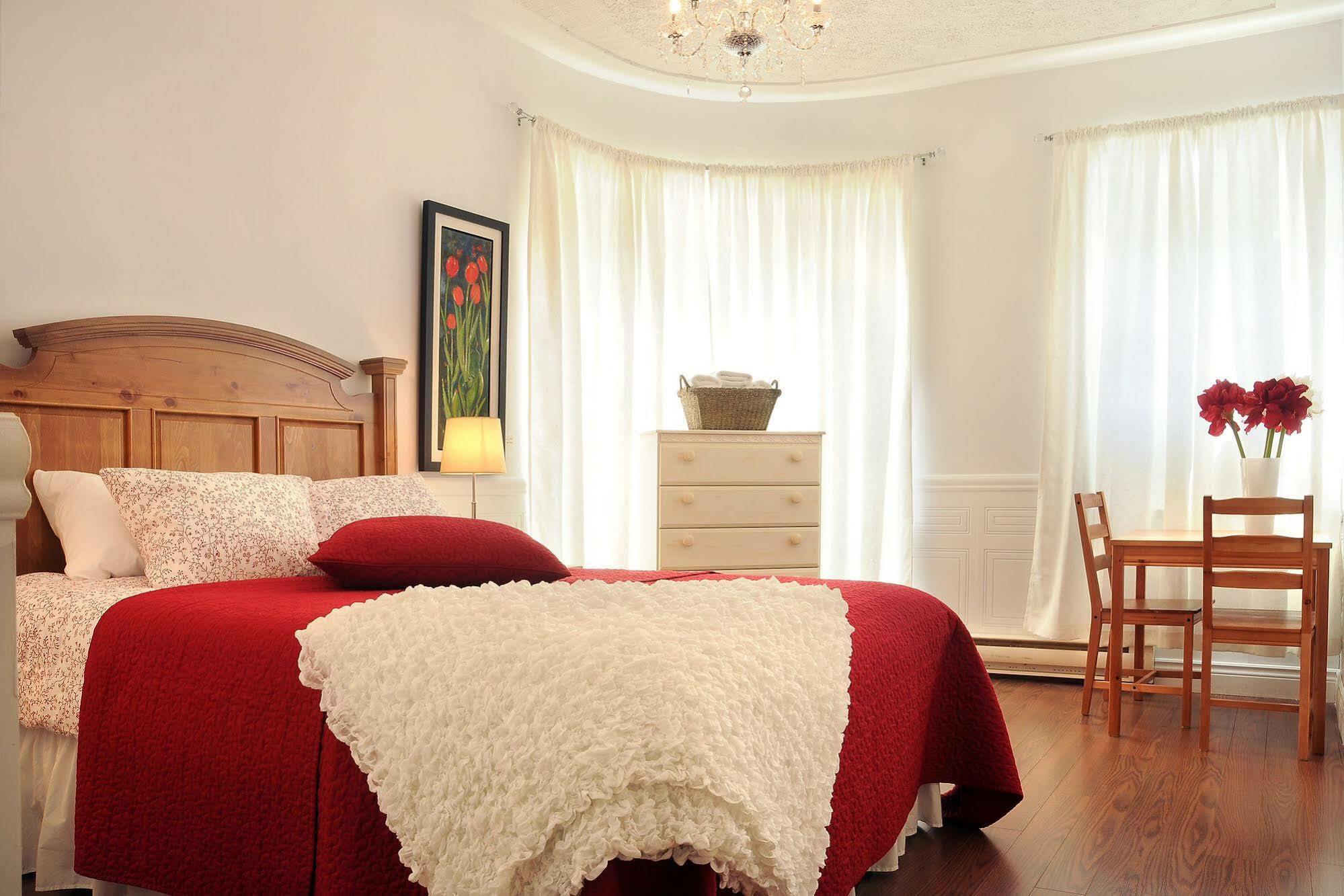 Auberge Le St-Georges Saguenay Ngoại thất bức ảnh