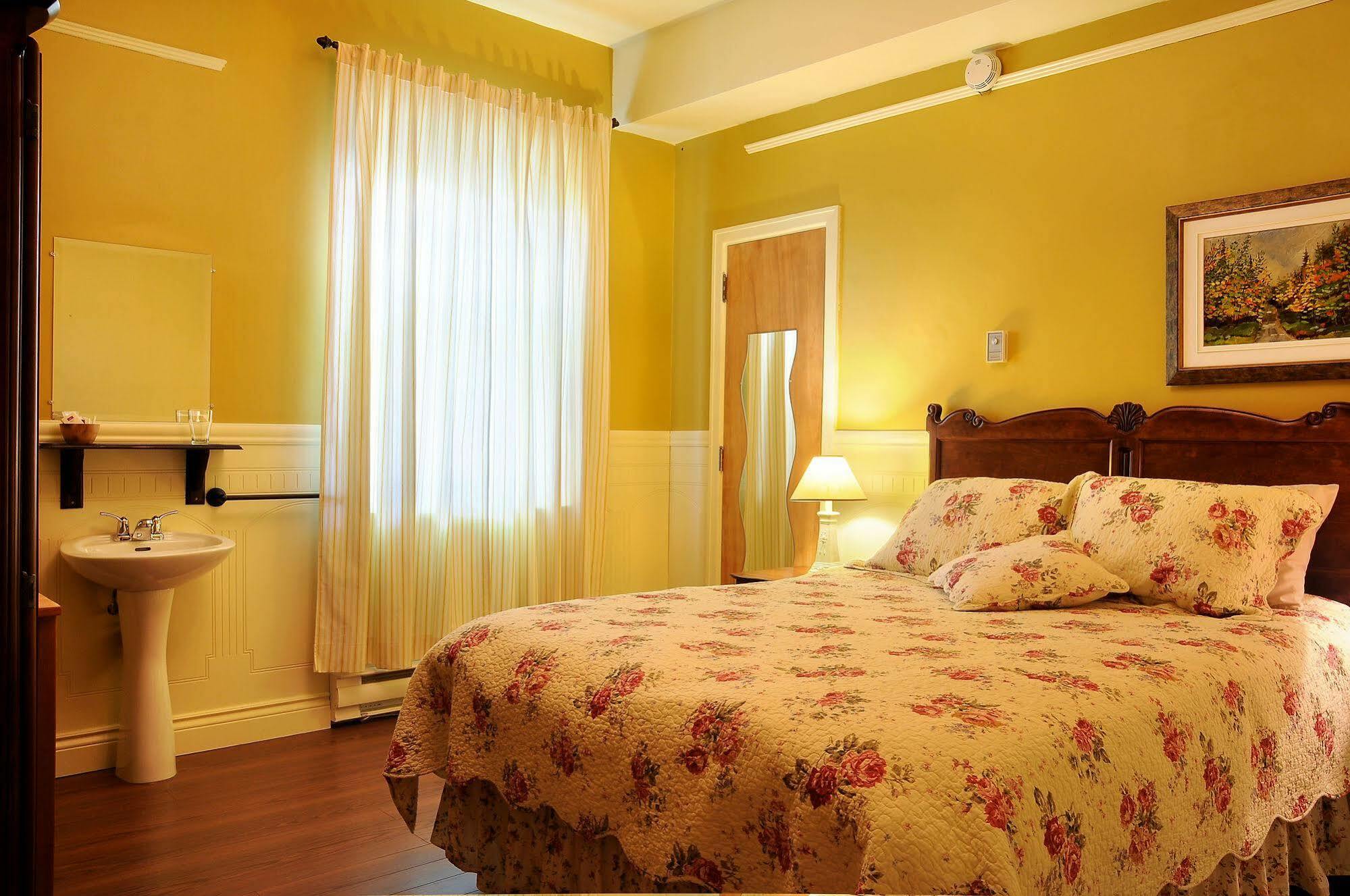 Auberge Le St-Georges Saguenay Ngoại thất bức ảnh
