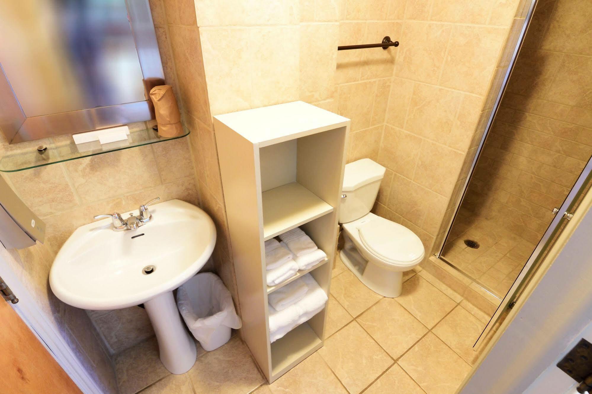 Auberge Le St-Georges Saguenay Ngoại thất bức ảnh